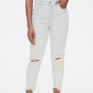 BRAND NEW! Gap high rise destructed mom jeans